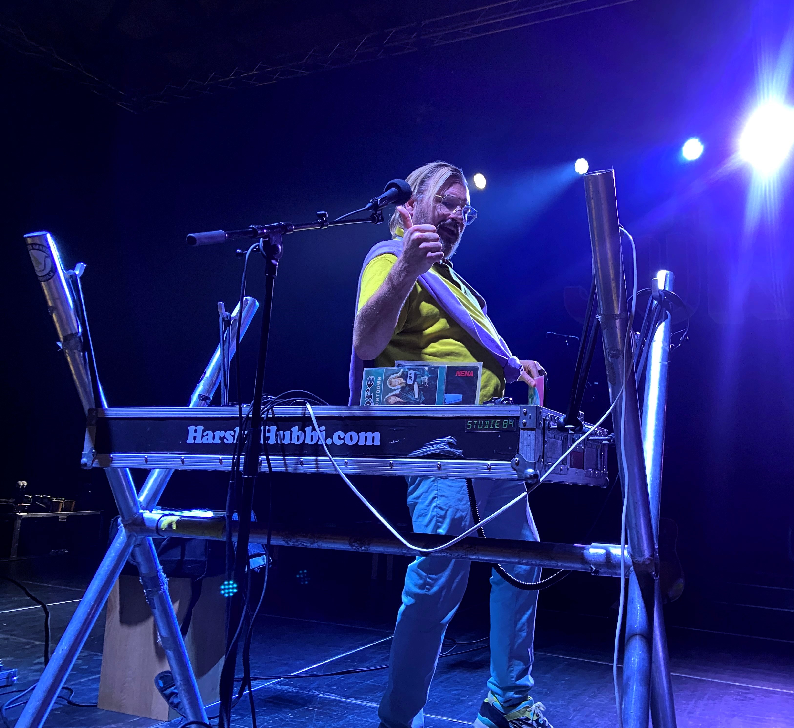 RSKulturcenter.Library.ValueConverters.Headline