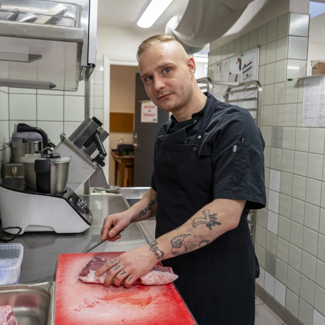 RSKulturcenter.Library.ValueConverters.Headline